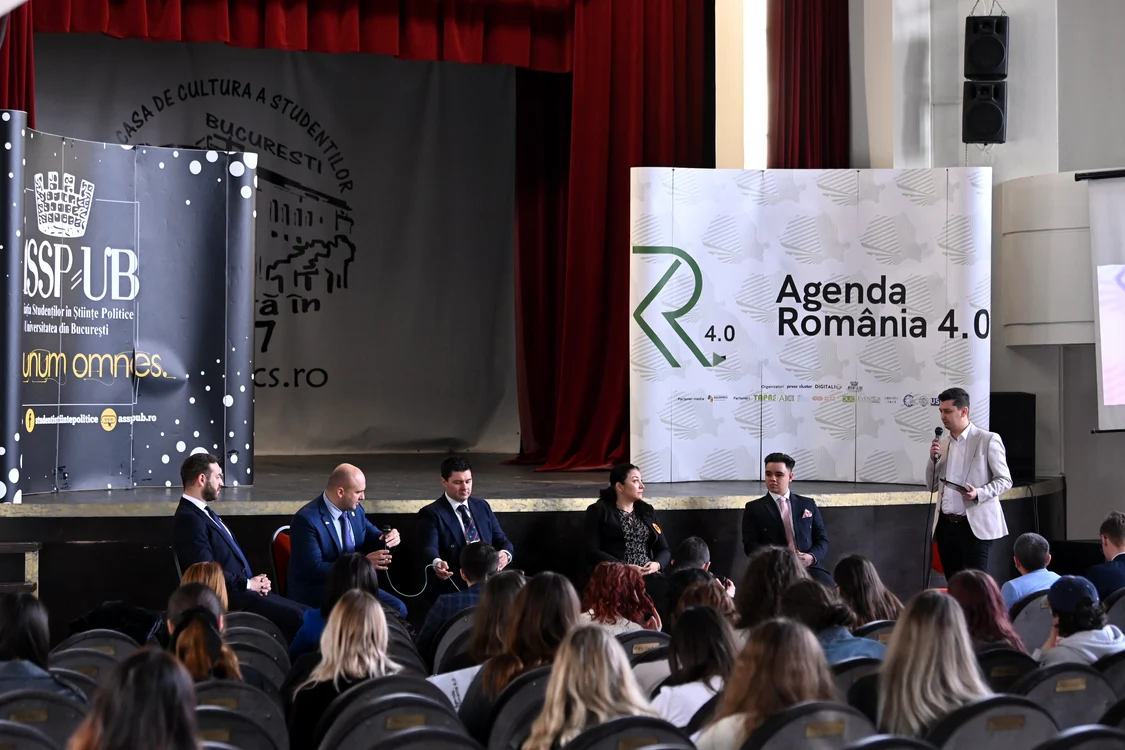 Dezbaterea „Agenda România 4.0”, cu peste 100 de studenți