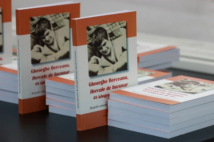 
    Gheorghe Berceanu și-a lansat cartea autobiograficăFoto: Marian Burlacu  