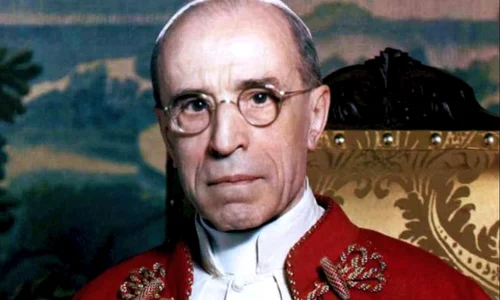 Vaticanul se pregăteşte să deschidă arhivele din perioada lui Pius al XII lea  Unii l au supranumit „papa lui Hitler'' jpeg