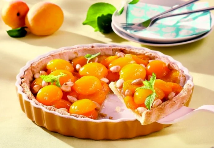 Acest blat de tarta nu va da niciodata gres, indiferent de ce umplutura pui