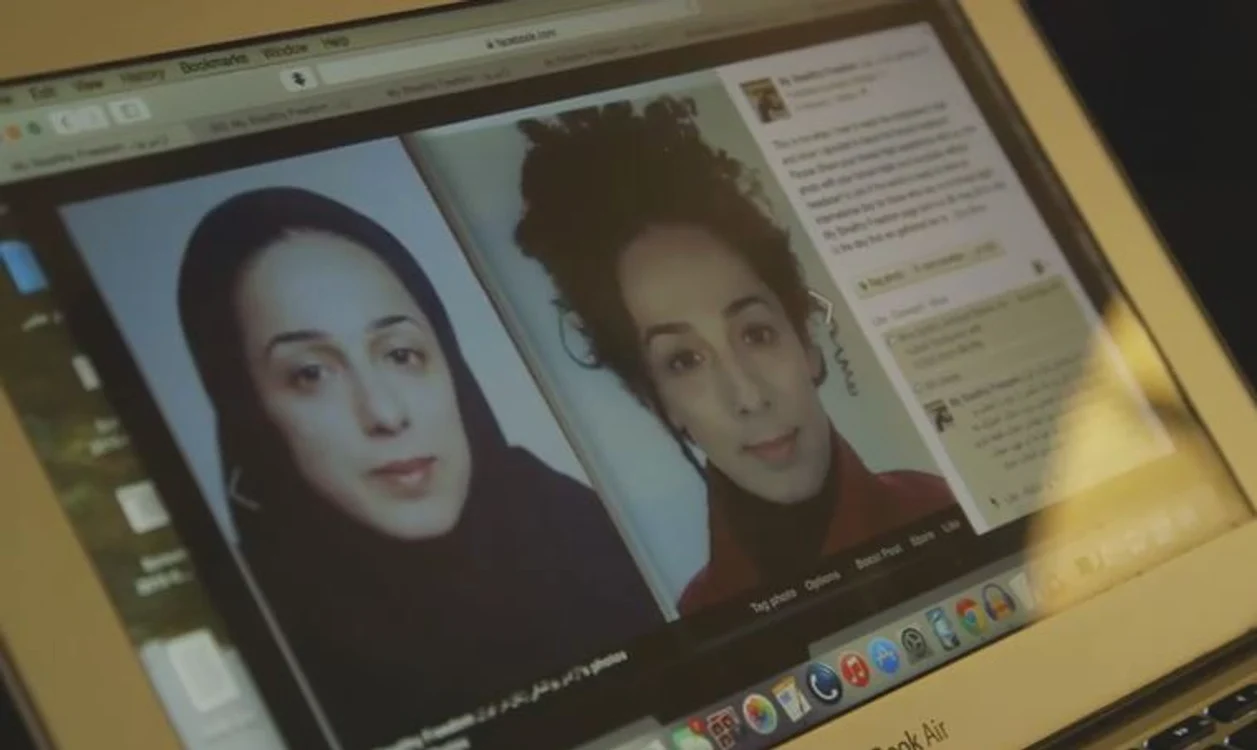 
    Iraniencele își dezvăluie, pentru prima dată, părulfoto: captură video  