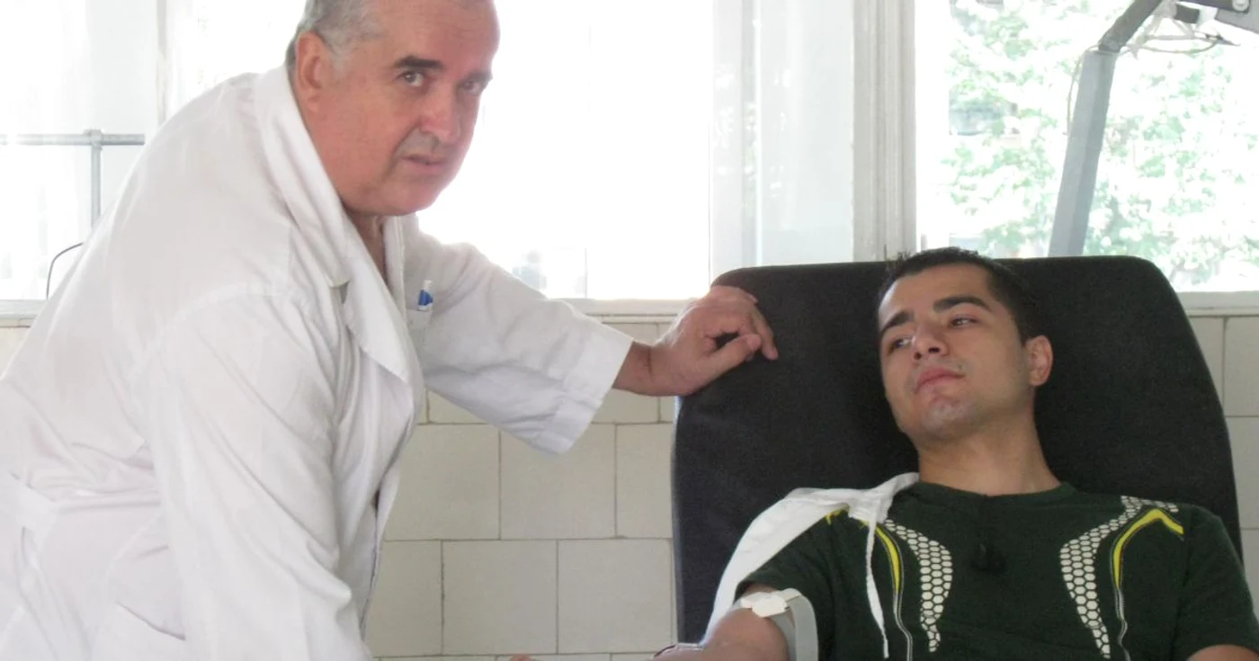Daniel Sarcinschi a venit să doneze sânge