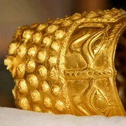 Primele imagini cu coiful de la Coțofenești găsit FOTO AFP