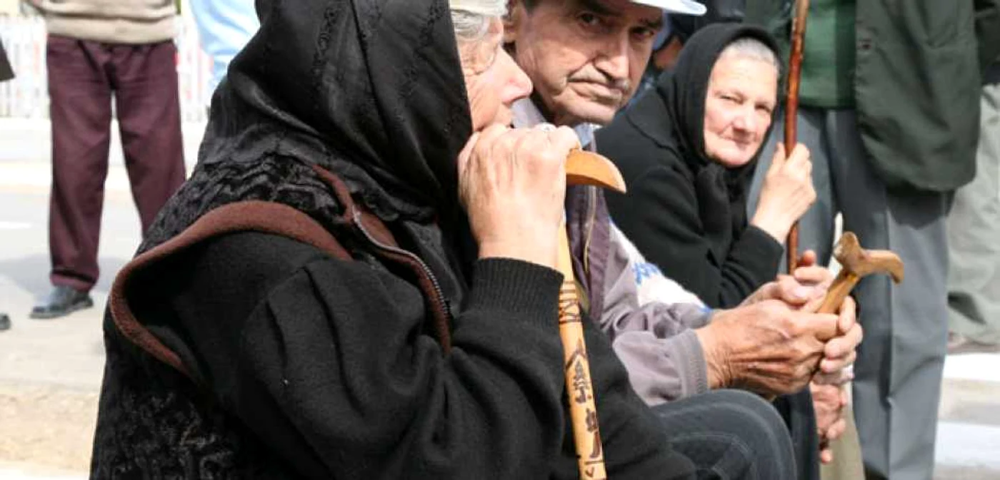 7900 de pensioanri din Ialomiţa sunt obligaţi să trăiască cu 350 delei pe lună