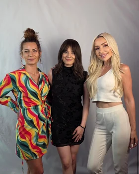 Sonia Trifan a creat costumele pentru piesa de teatru „În timp ce ea era pe ducă”, în care joacă Kira, fiica lui Gică Hagi foto: arhiva personală