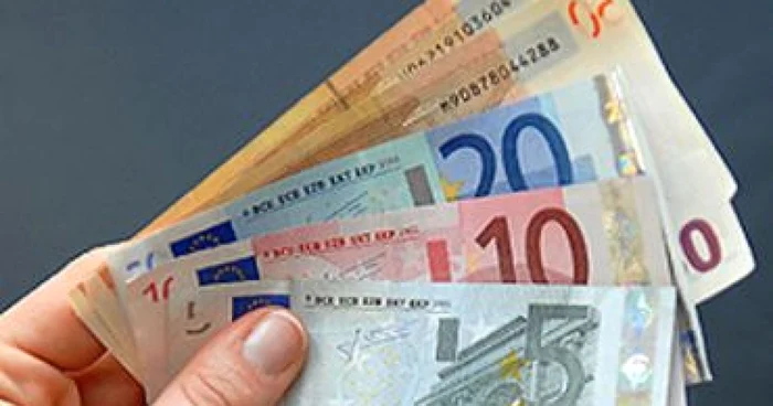 Mureş: Un bărbat a fost prădat de suma de 6.000 de euro de doi tineri