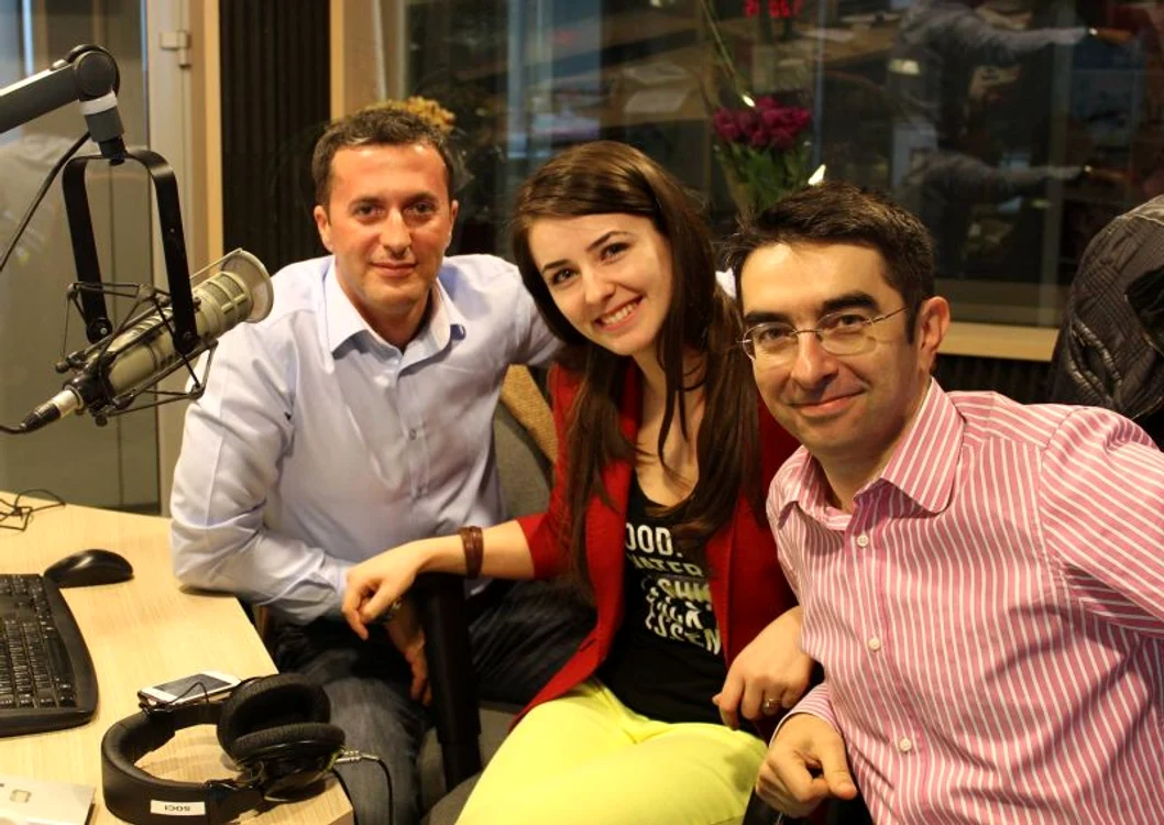 Marina este colegă cu Găinuşă şi Codruţ Kegheş