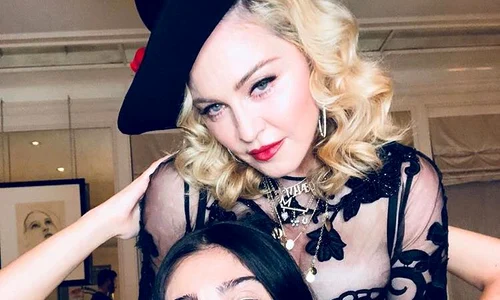 Madonna si Lourdes jpeg