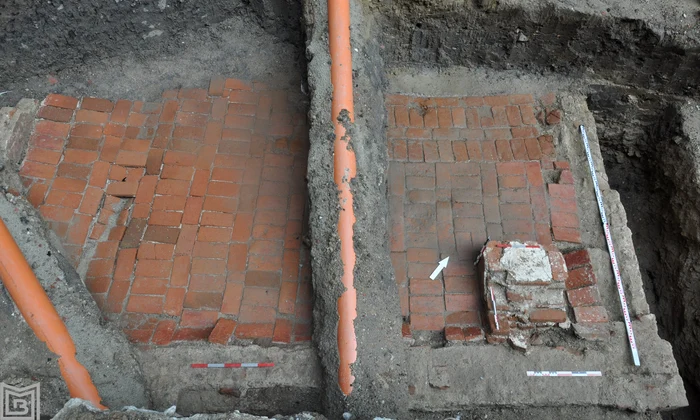 Cercetări arheologice în curtea interioară a Palatului Universității din București (foto: Muzeul Municipiului București)