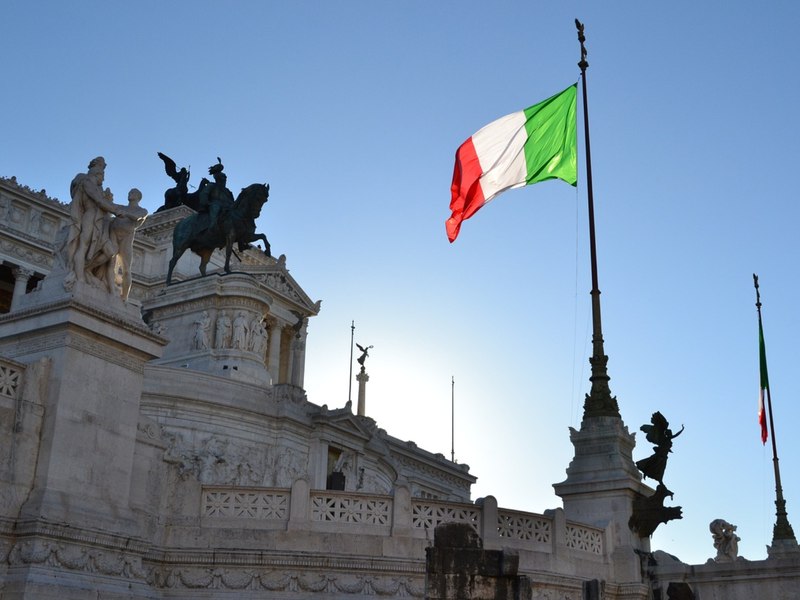 Datoria publică a Italiei a atins un nou maxim istoric, după ce a trecut de 3.000 de miliarde de euro