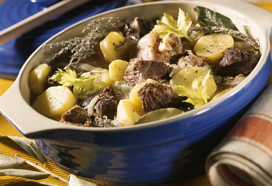 tocanita carne cartofi jpeg