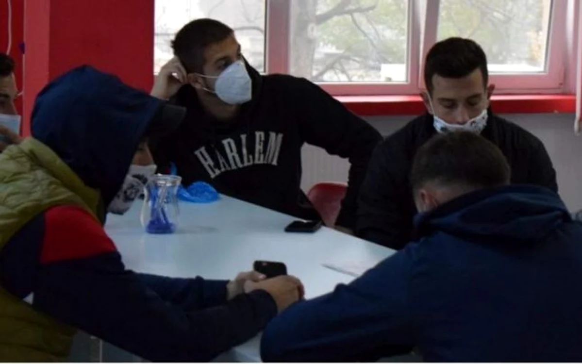 Fotbalistii au donat plasmă, după ce s-au vindecat de COVID-19