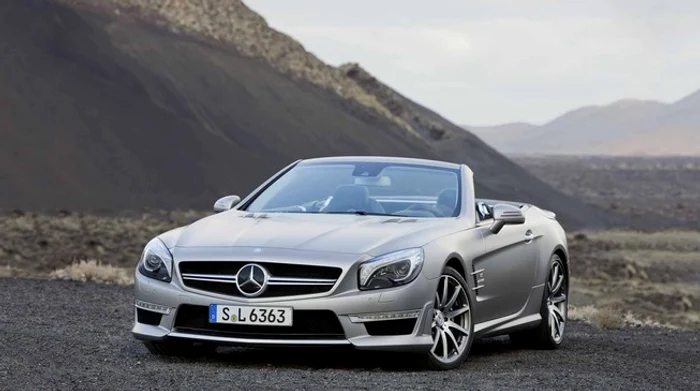 
    Click! îţi spune totul despre noul Mercedes al lui Gigi Becalifoto: leftlanenews.com  