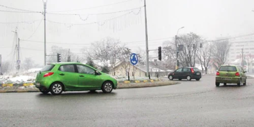 Conducătorii auto spun că rondurile din intersecţii îi ajută să circule mai lejer