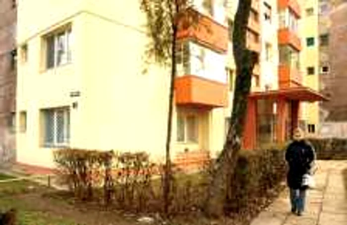 Hunedorenii îşi reabilitează termic singuri apartamentele