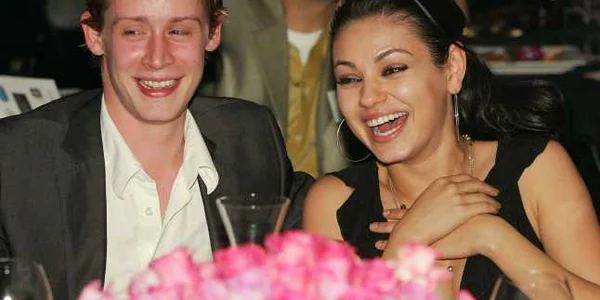 mila kunis si macaulay culkin foto guliver/getty images