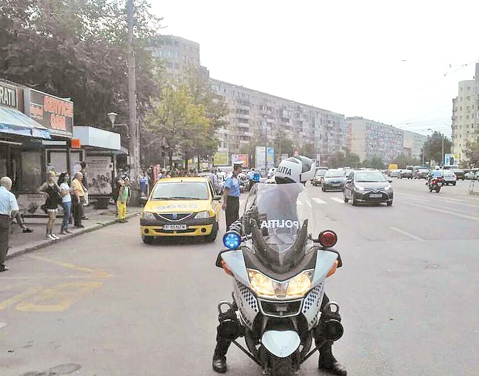 
    Acțiunea polițiștilor  a vut loc la Piața  Iancului, din CapitalăFoto: Brigada Rutieră  