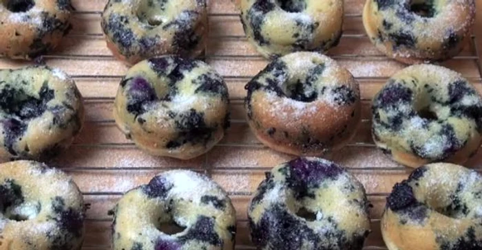 Prepară acasă cele mai bune gogoși cu afine!Foto: Captura Youtube