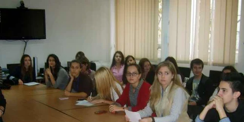 Săptămâna educaţiei adulţilor şi a educaţiei permanente începe luni