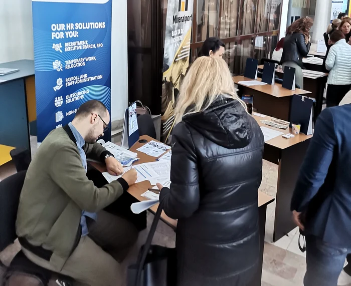 Angajatorii vor salariați calificați, dar îi găsesc greu  FOTO: Alina Mitran
