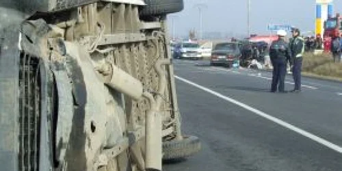Buzău: Trei mașini distruse și șase persoane rănite-bilanțul unei clipe de neatenție
