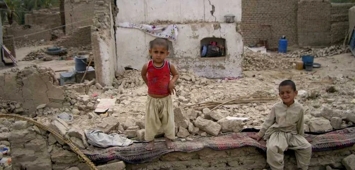 Cutremurul din Iran a făcut victime şi pagube materiale importante în Pakistan