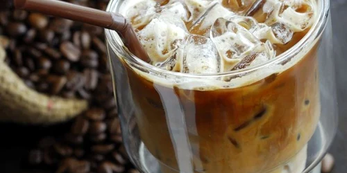 Cafea cu gheață