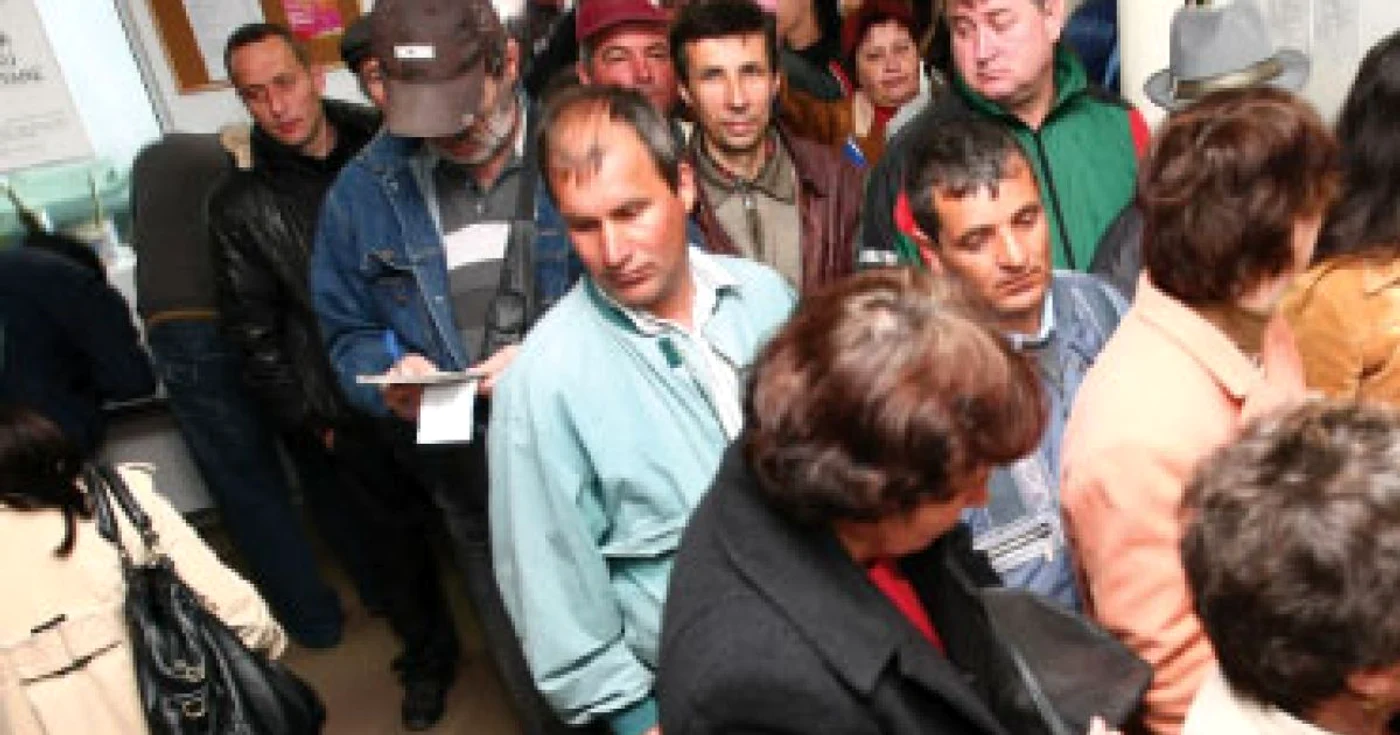 Declinul României va continua şi în 2010
