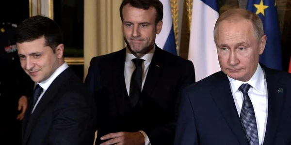 Emmanuel Macron primindu-i la Paris pe Volodimir Zelenski si Vladimir Putin FOTO EPA-EFE