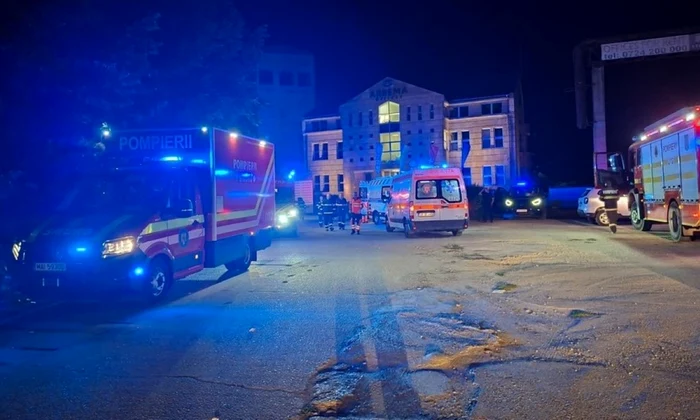 incendiu centru medical arad  FOTO ISU Arad jpg
