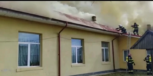 incendiu scoala olt (1) mp4 thumbnail png