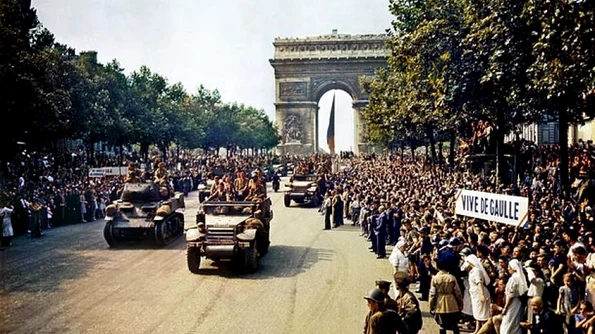 25 august: Parisul este eliberat de Aliați, după patru ani de ocupație nazistă jpeg