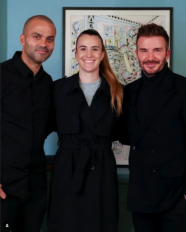 Sabrina Ionescu intre Tony Parker si David Beckham foto Instagram png