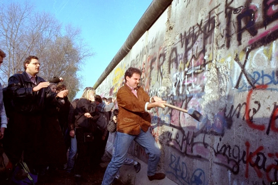 the Fall of the Berlin Wall in 1989 18 jpg jpeg