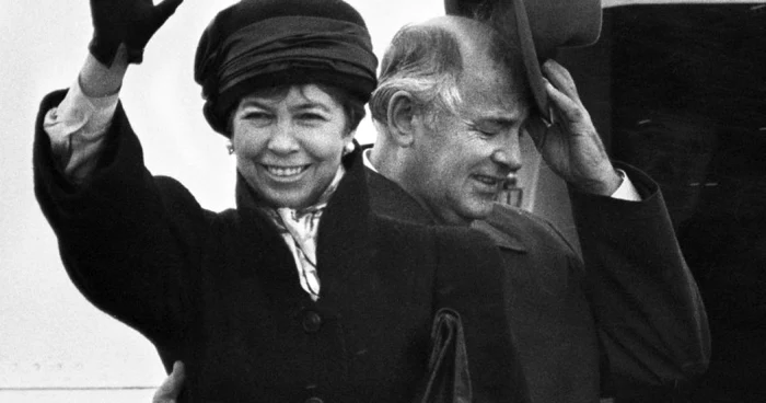Mihail Gorbaciov alături de fosta sa soţie Raisa FOTO Reuters