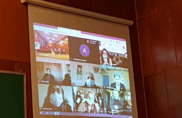 Festivitatea online