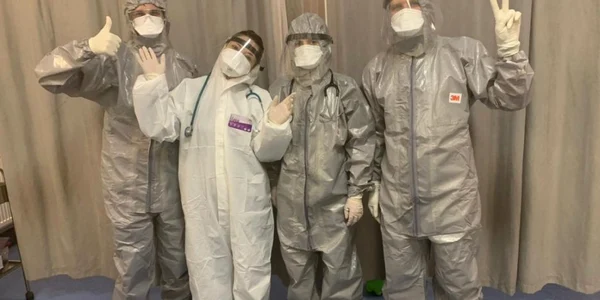 medici spitalul Victor Babeş Bucureşti echipaţi