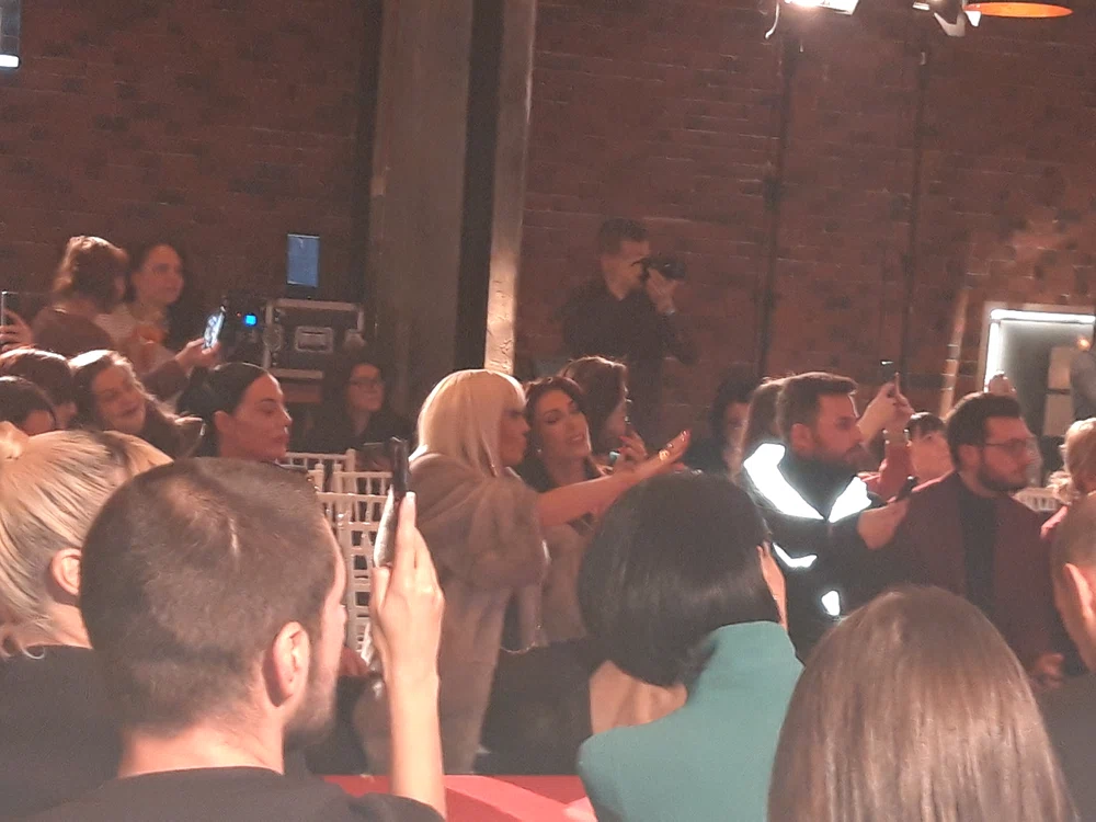 Raluca Bădulescu şi Ilinca Vandici s-au distrat pe cinste şi au făcut zeci de fotografii 
