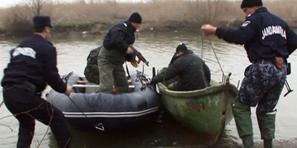 Poliţiştii au întocmit dosare penale braconierilor foto:arhivă