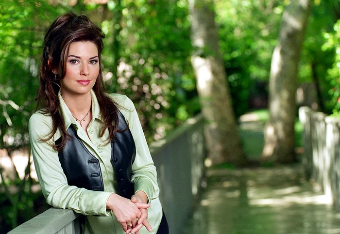 CA Twain #1 GF  Country star SHANIA TWAINwho is appearing at Academy of Country Music Awardsphot jpeg