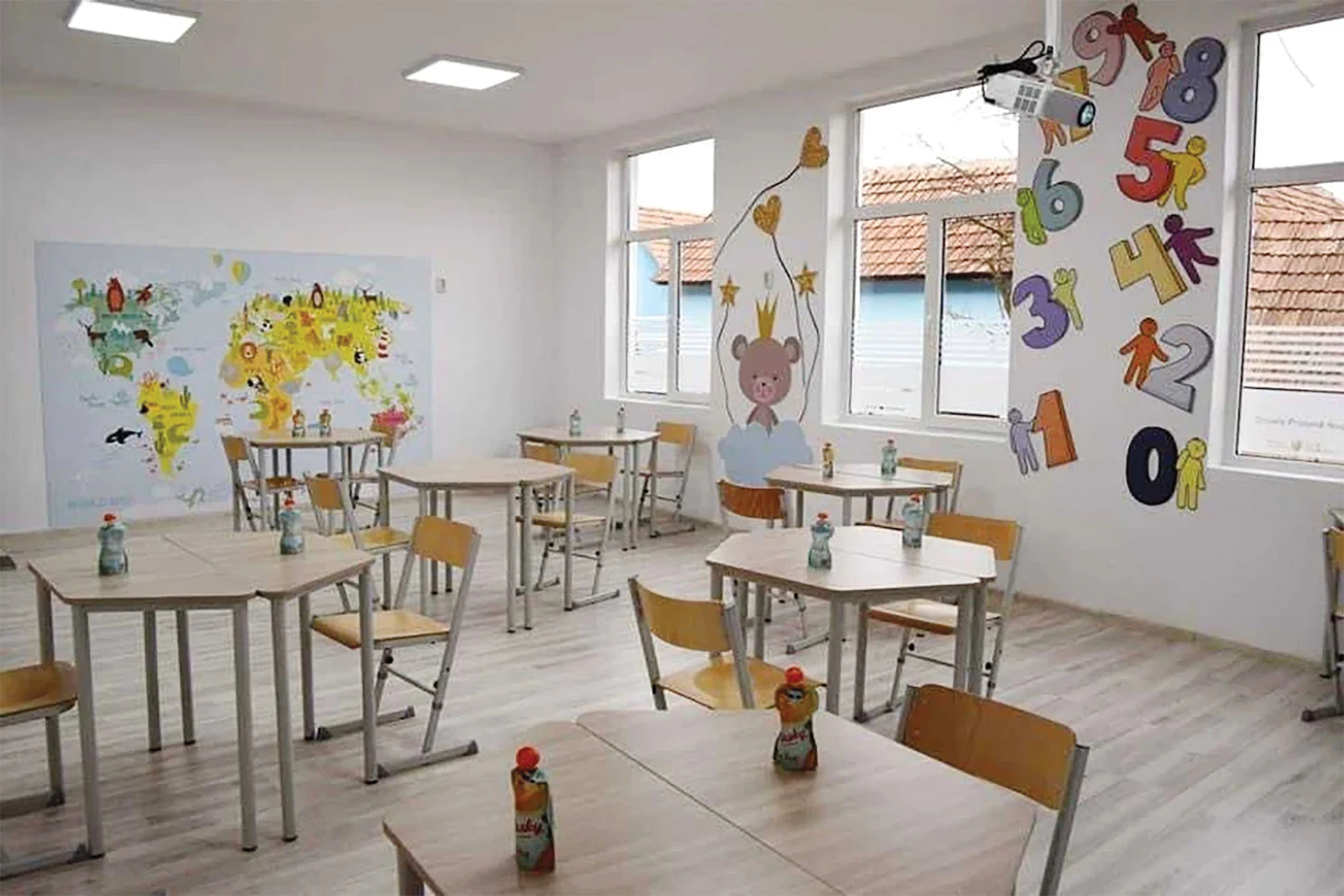 Au început înscrierile la creșe și grădinițe pentru 2026-2027. Ce trebuie să știe părinții