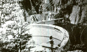 Barajul Vidraru (© „Fototeca online a comunismului românesc”, cota: 264/1970)