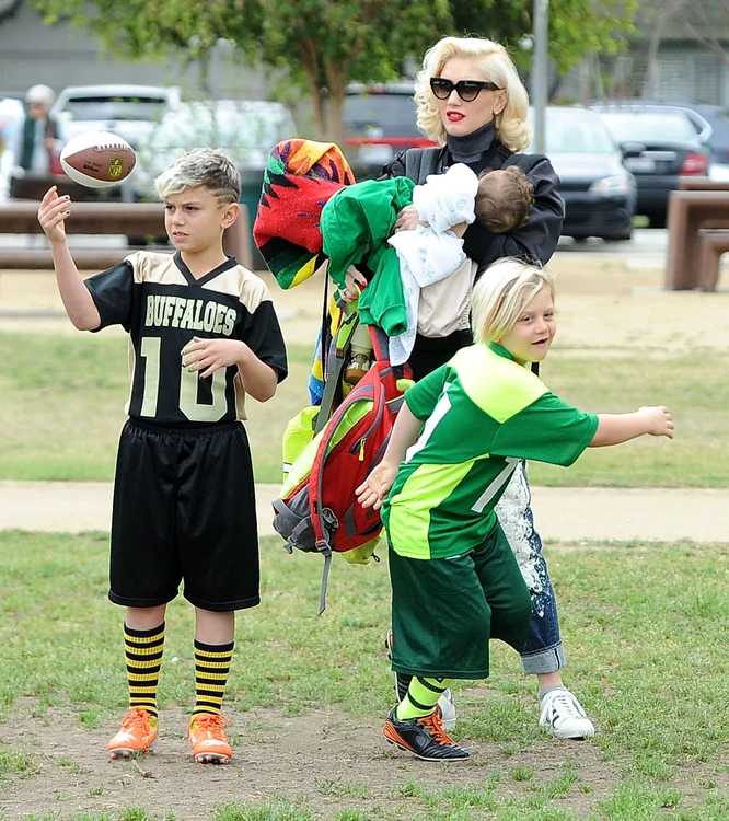 gwen stefani copii hepta 1947601 jpeg