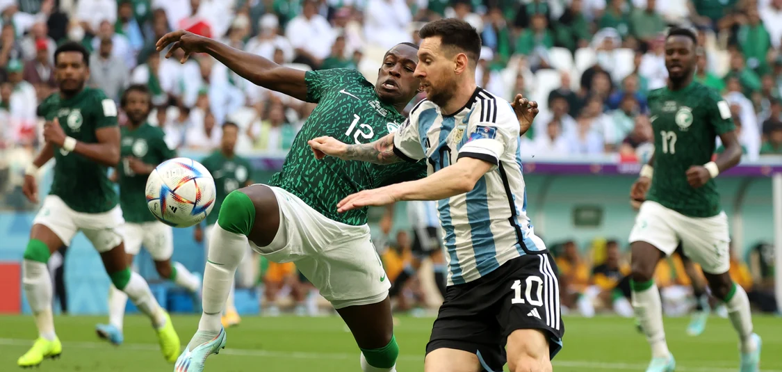Lionel Messi a fost anihilat complet de fotbaliștii saudiți. Foto EPA EFE