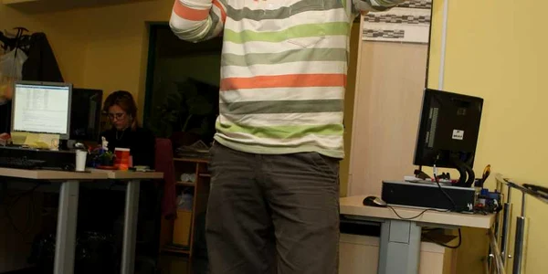 Tânărul actor are numele de scenă Geeo