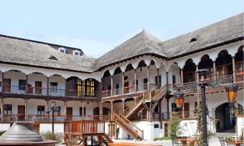 FOTO Hanul Manuc, ultimul caravanserai din Europa jpeg