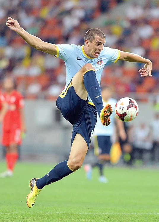 Stefan Nikolic: Sârbul s-a făcut remarcat  mai mult în cluburile  de noapte decât pe teren