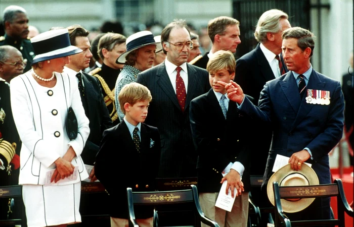 Prinţul Charles, Diana şi copiii