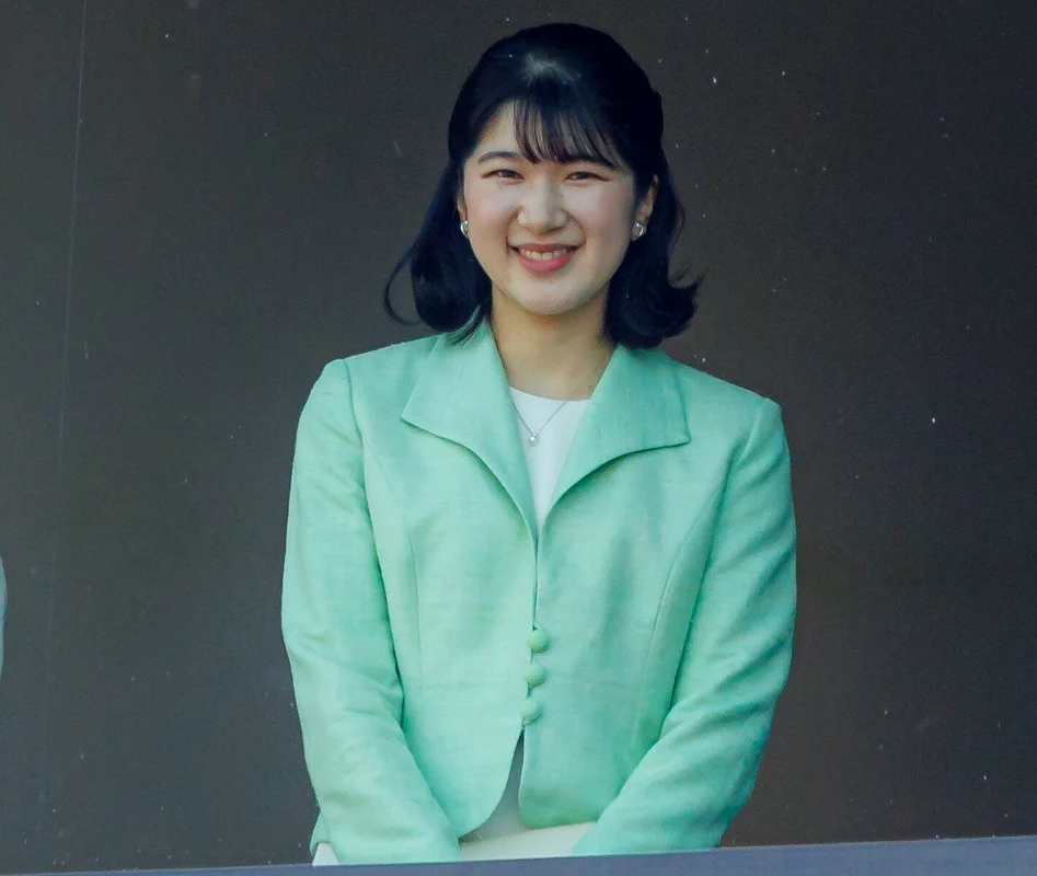 Prințesa Aiko și Împăratul Naruhito la turneul de baseball   Agenția Imperială (2) jpg