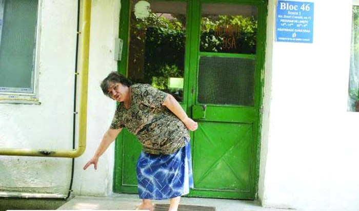 Aici a fost lăsată micuţa, în toiul nopţii, îngheţată de frig. Penica Bârsoghe, femeia care a găsit-o, a ţinut-o în braţe până la sosirea medicilor